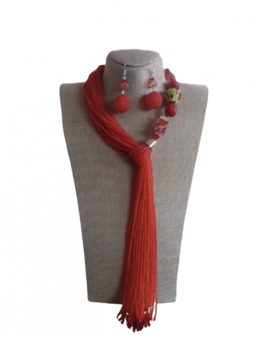 Hand-made tassel bead necklace set